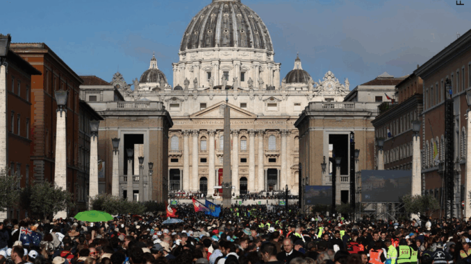 IN DIRETTA Il funerale di papa Francesco da piazza San Pietro 2