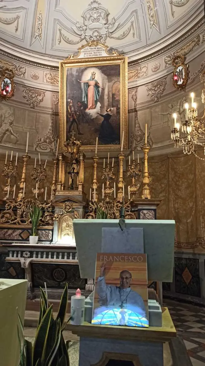 Una veglia di preghiera per papa Francesco alla Madonna dei fiori di Bra