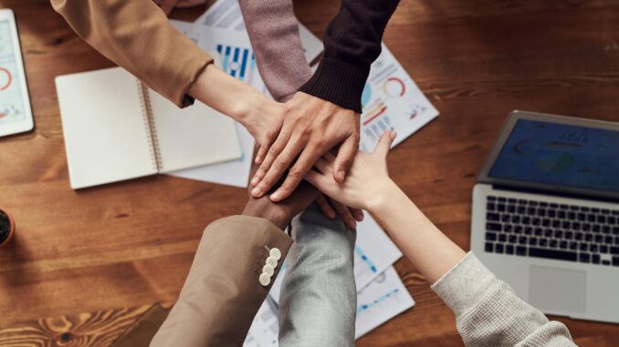 Primo maggio / Troppe ore di lavoro per una paga  ridotta all’osso, lo dicono i lettori