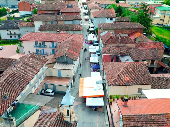 Domenica di festa a Priocca con la Fiera del vino nuovo 1