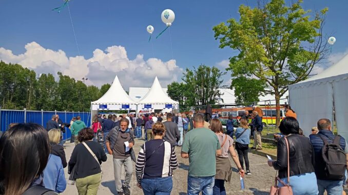 DIRETTA / In piazza Medford la carica dei soci di Banca d'Alba 5