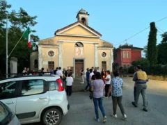 A Bra preghiere e fiaccole per la chiusura del mese mariano 5