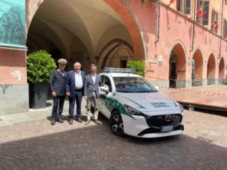 Alba / Vettura ibrida per la Polizia municipale: sostituisce un mezzo diesel Euro 4