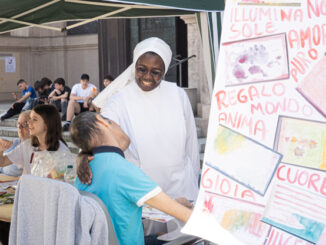 Studenti e associazioni insieme per il bene comune: il Salone del Volontariato illumina Alba 5