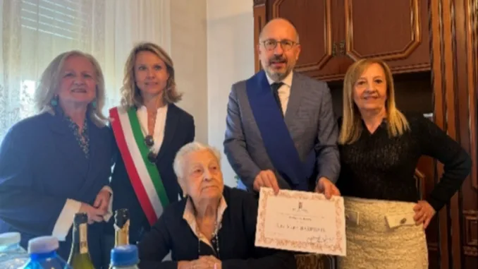 Asti ha una nuova patriarca: auguri alla centenaria