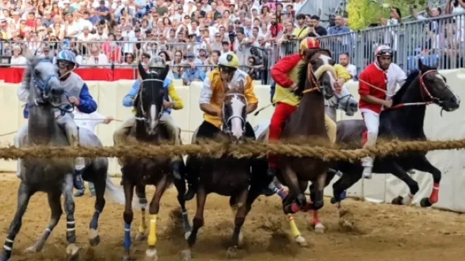 partenza Palio di Asti