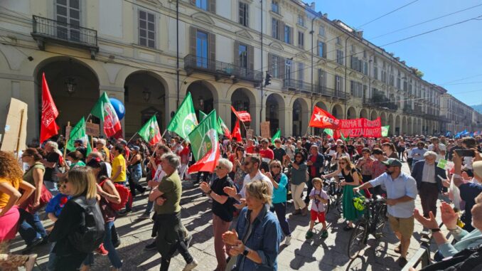 1° maggio a Torino: in 20mila in corteo in centro (FOTO) 7