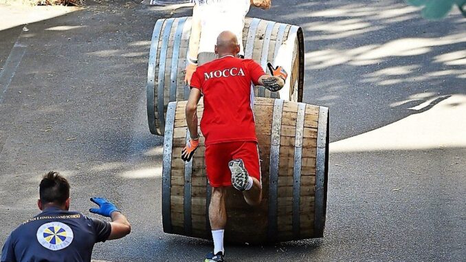 Nizza Monferrato: torna la folcloristica Corsa delle botti in città