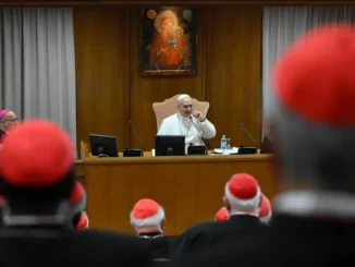 Papa Leone XIV incontra i cardinali e spiega la scelta del nome