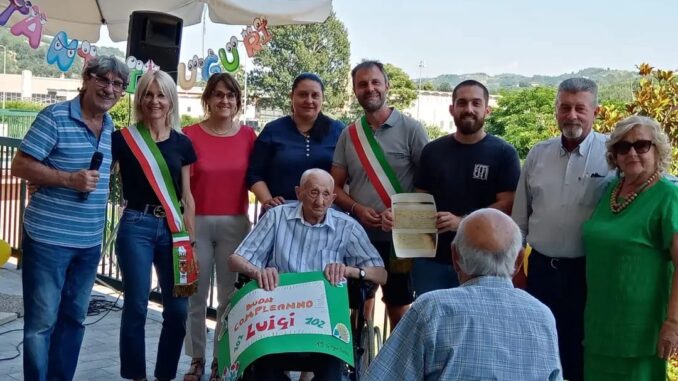 Luigi Giordano compie 102 anni alla Casa di riposo di Santo Stefano Belbo