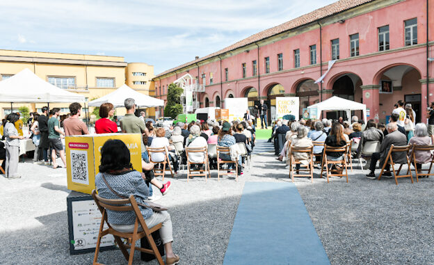 circonomia 2025 Rivivi il festival di Circonomia con le pillole podcast di Fuori dai fogli