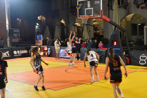 Estathé 3x3 Italia Street basket: incontri e acrobazie fino a tarda notte 15