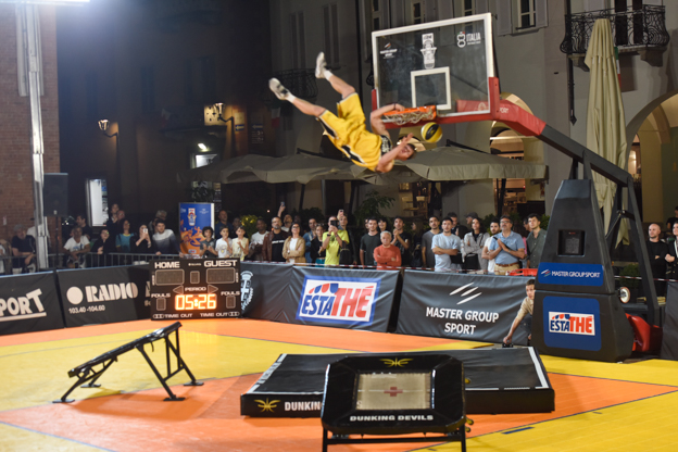 Estathé 3x3 Italia Street basket: incontri e acrobazie fino a tarda notte 18