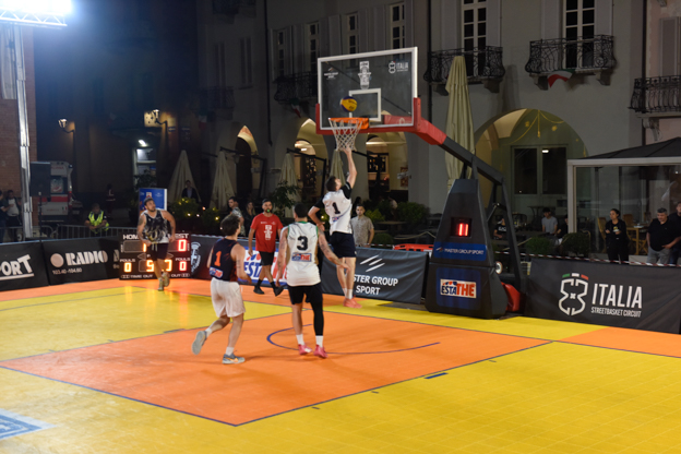 Estathé 3x3 Italia Street basket: incontri e acrobazie fino a tarda notte 1