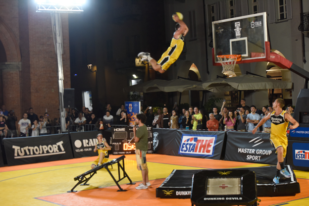 Estathé 3x3 Italia Street basket: incontri e acrobazie fino a tarda notte 20