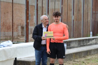 Il torneo di calcio che Valelapena giocato tra internati, agenti e studenti 4
