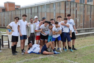 Il torneo di calcio che Valelapena giocato tra internati, agenti e studenti 6
