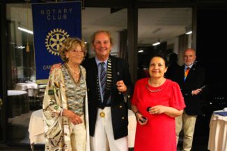 Il Rotary Club Canale Roero chiude l’Anno Rotariano 2024-2025 tra bilanci, nuovi ingressi e pas-saggi di testimone 13