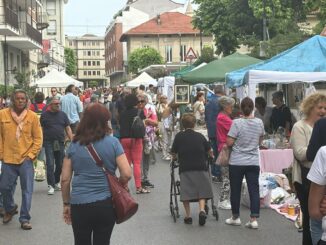 BRA: c'è Mercatino del vintage, dell’antiquariato e dell’artigianato artistico 3