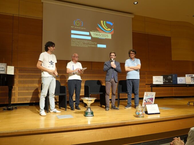 Alba: l’Amministrazione comunale ha consegnato una targa al Gruppo Fotografico Albese per i 60 anni di attività 3