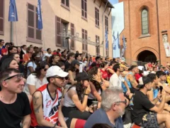 Ad Alba piazza gremita e città in festa per lo streetbasket 3 contro 3 3