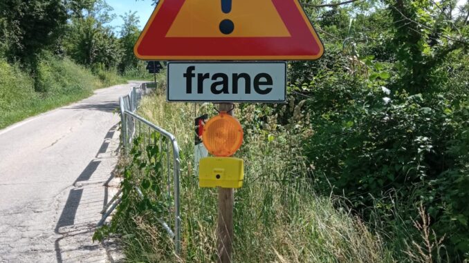 b9362e97-9f3c-49f9-8e7d-cd86d534e988 Frane e buche ad Alba: il punto con l'assessore 1