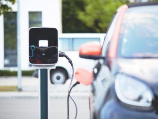 In Italia l'elettrico riparte, ma l'Europa corre più veloce