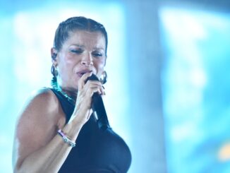 Alessandra Amoroso incanta Asti: emozioni, voce e autenticità sotto le stelle di Piazza Alfieri 7