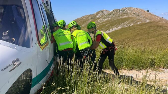 Escursionista trovato privo di vita sul Monte Mondolè: inutili i tentativi di rianimazione