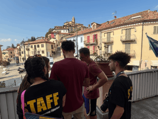 Il festival più bugiardo d’Europa torna nelle Langhe: arriva il Piemonte Documenteur Film Fest 2025