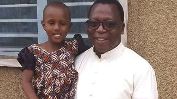 Torna don Max, l’amato sacerdote africano che per alcuni anni, fino al 2011, quando è tornato in Benin è stato vice parroco a Bandito.