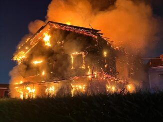 Cherasco: incendio in un'abitazione di strada Corno, pompieri al lavoro