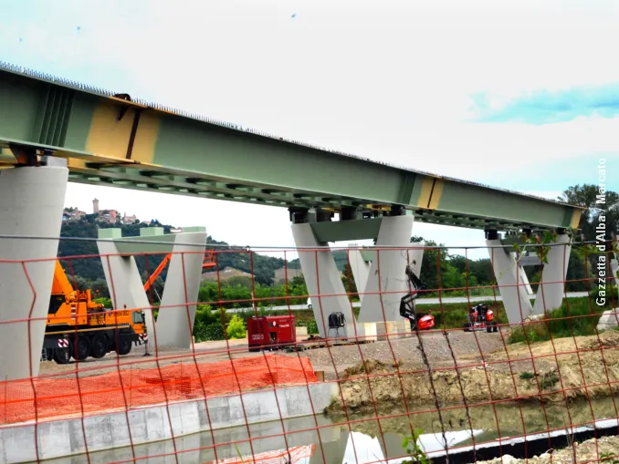 Dal 7 agosto lavori notturni a Verduno per il sovrappasso dell'autostrada Asti-Cuneo 1