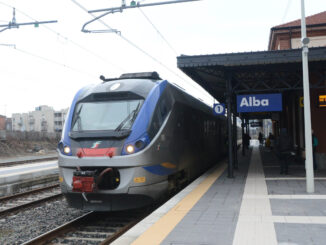 Le corse su rotaia restano poche e lente, ma al tratta Alba-Asti non sarà interrotta in estate