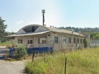 Nove braccianti, stranieri e regolari, dormivano nella ex Centrale del latte di Alba