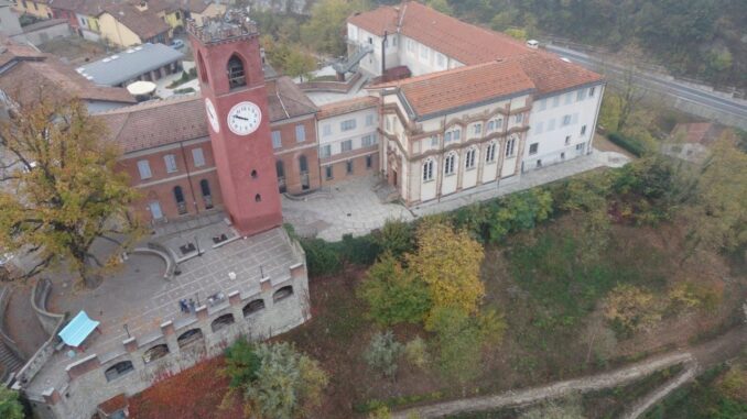 DOGLIANI / Sul belvedere di Castello balli occitani e area ristoro ogni sera