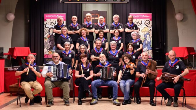 Festival / In Bretagna, tre musicisti albesi del gruppo Danseur del Pilon