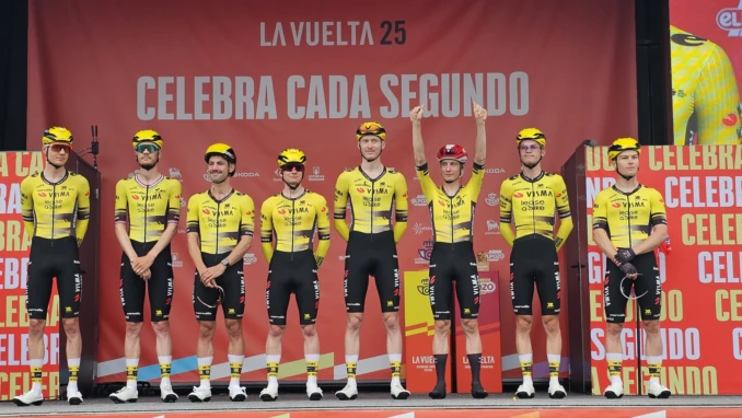 Vuelta / È il giorno della tappa Alba-Limone Piemonte 12