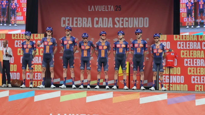 Vuelta / È il giorno della tappa Alba-Limone Piemonte 10