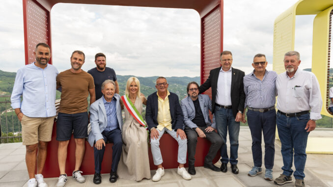Santo Stefano Belbo: una nuova terrazza panoramica per Camo