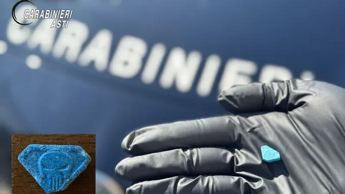 Asti / I Carabinieri sequestrano l'ecstasy Blue punisher