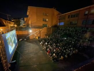 A Bra si chiude il «Cinema all’aperto» con il docufilm sull’emigrazione