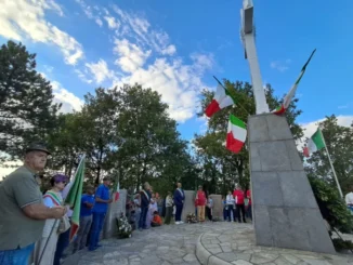 Montà ricorda gli Alpini caduti in Russia con una cerimonia alla Croce luminosa 3