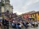 A Roddino, più di 800 persone per il concerto Duo di tutto di Neri Marcorè