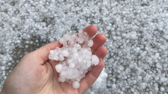 Temporali forti e grandine in Langa [foto e video]