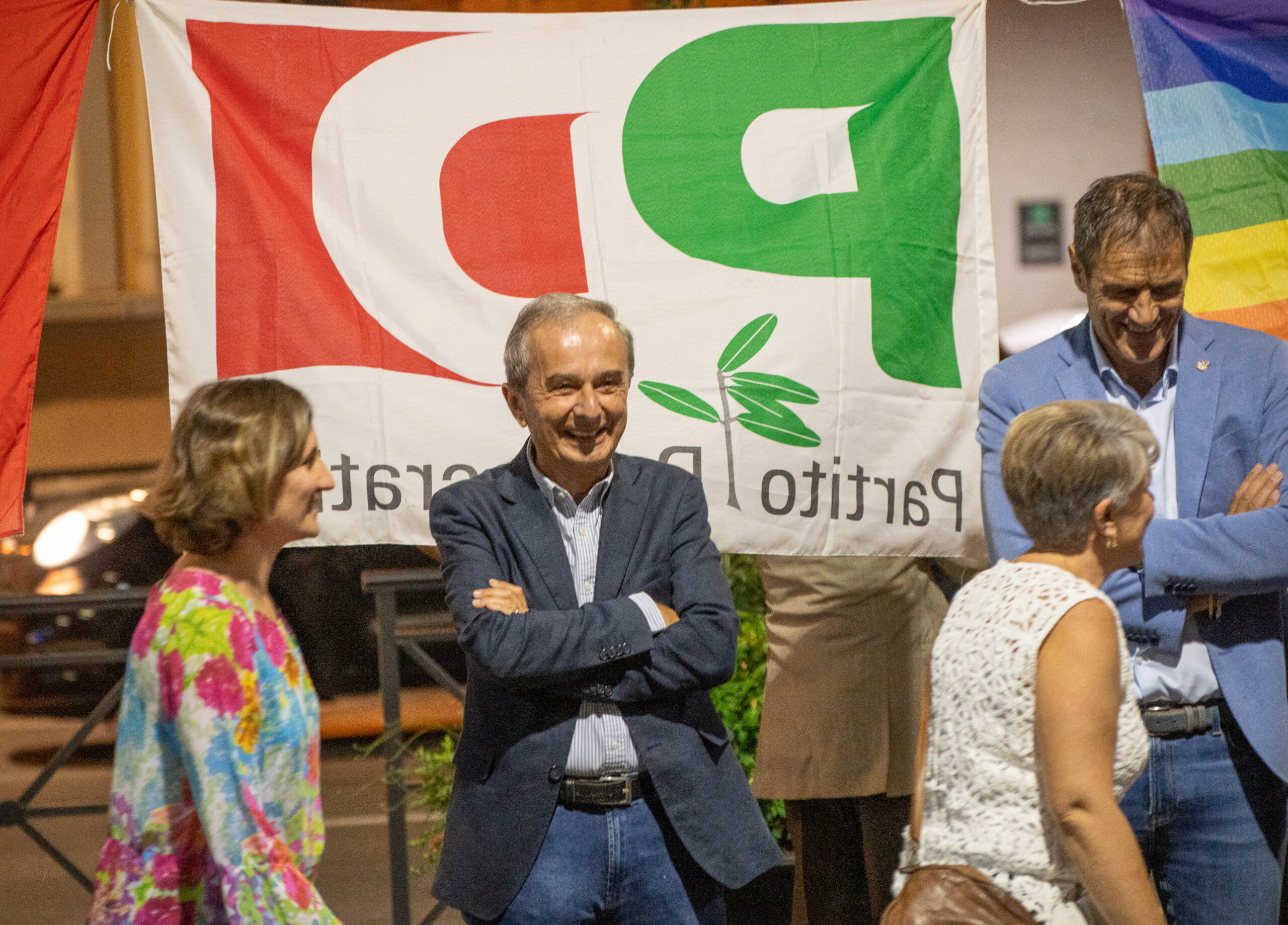 Elly Schlein riempie piazza Giolitti a Bra: pace, lavoro, sanità e diritti i temi centrali (FOTO E VIDEO) 2