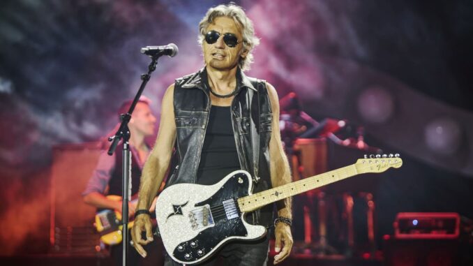 Ligabue porta “Certe notti” a Torino