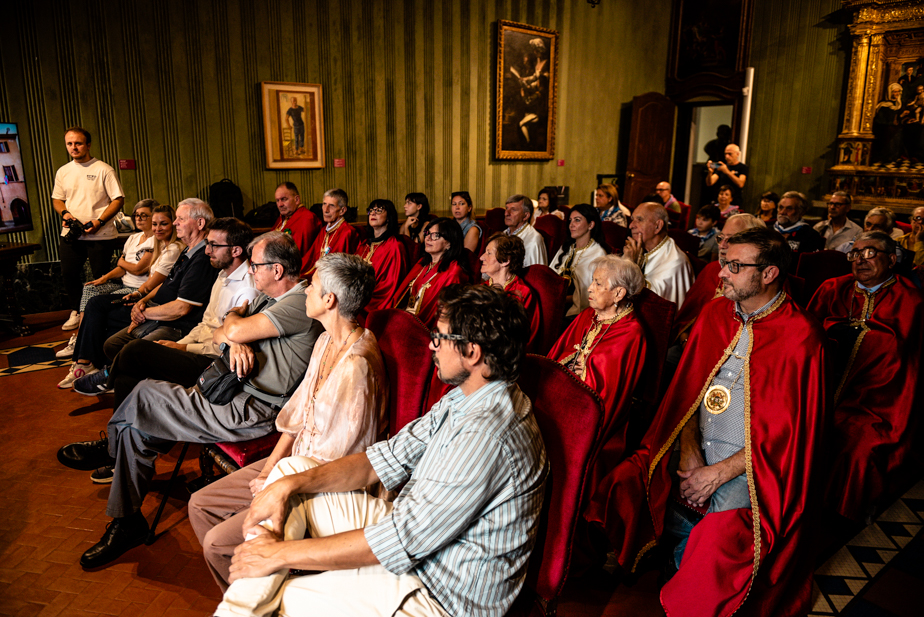 Consegna delle Bandiere ai Borghi: una città vestita di colori 30