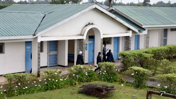 Scuola infermieri di Kinangop 00 Roddi: domenica 7 la camminata in memoria di Camera per il Kenya