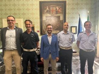 Alba - l’Amministrazione ha salutato il vigile Claudio Fissore